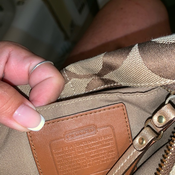Coach purse - Picture 3 of 3